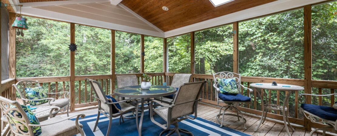 Exploring the Best Restaurants Listed on One Piece Cafe Las Vegas